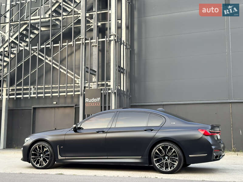 Седан BMW 7 Series 2021 в Киеве