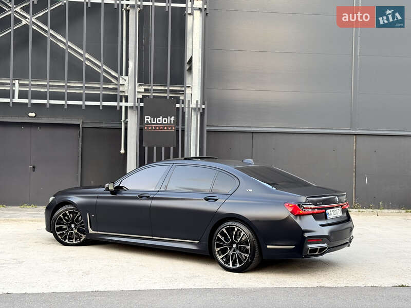 Седан BMW 7 Series 2021 в Киеве