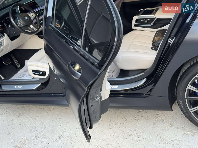 Седан BMW 7 Series 2021 в Киеве
