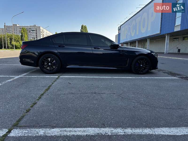 Седан BMW 7 Series 2019 в Кременчуці