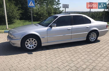 Седан BMW 7 Series 2001 в Новоселиці