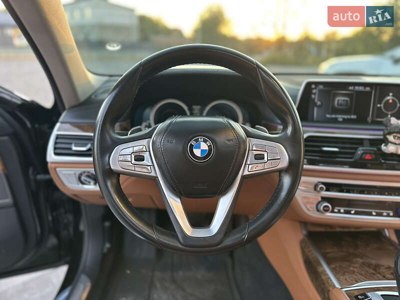 Седан BMW 7 Series 2016 в Виннице фото 37 Седан BMW 7 Series 2016 в Виннице