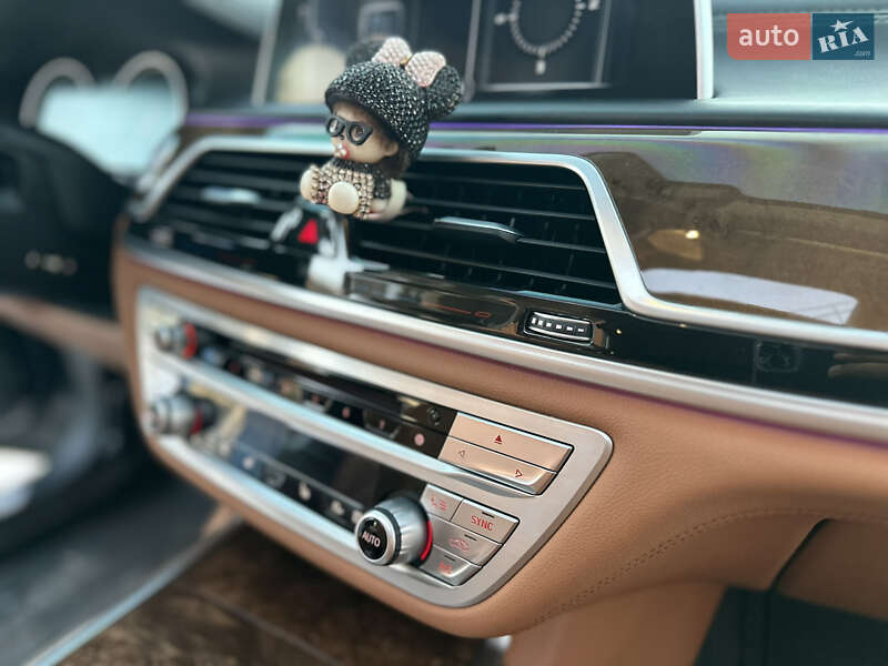 Седан BMW 7 Series 2016 в Виннице фото 58 Седан BMW 7 Series 2016 в Виннице