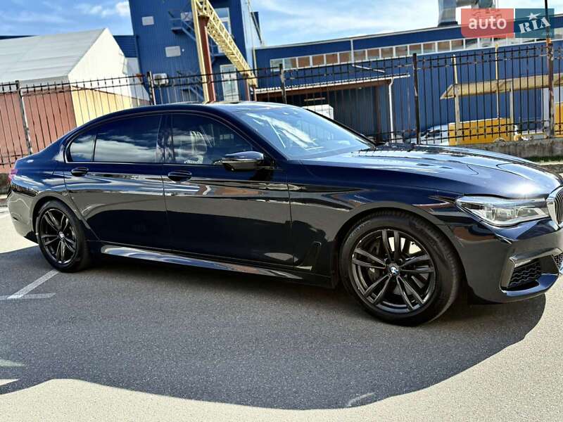 Седан BMW 7 Series 2016 в Киеве