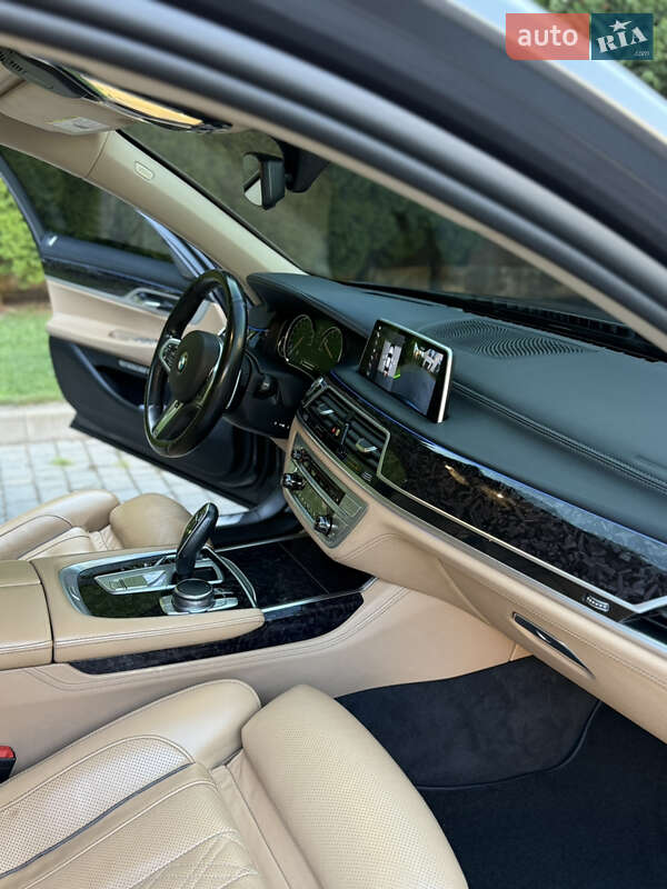 Седан BMW 7 Series 2016 в Одесі