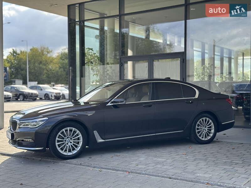 Седан BMW 7 Series 2016 в Ивано-Франковске фото 8 Седан BMW 7 Series 2016 в Ивано-Франковске