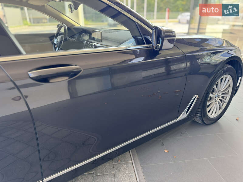 Седан BMW 7 Series 2016 в Ивано-Франковске фото 14 Седан BMW 7 Series 2016 в Ивано-Франковске