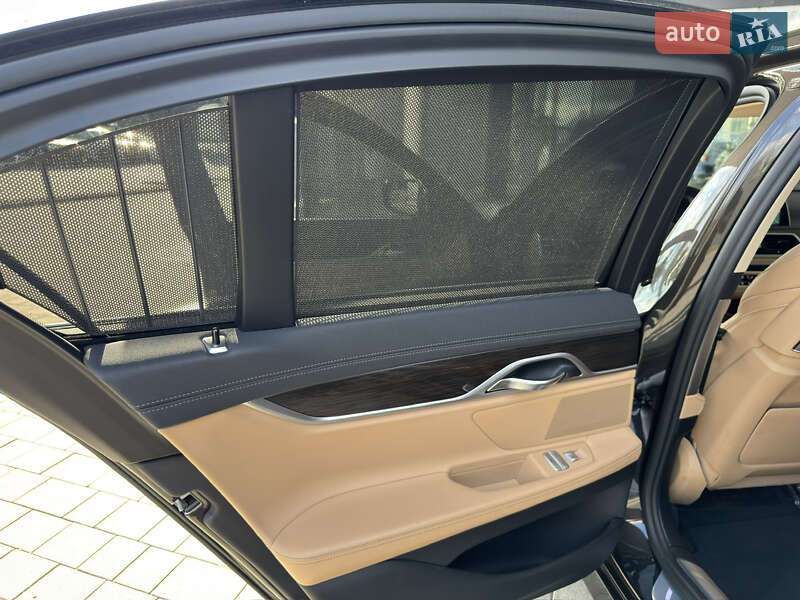Седан BMW 7 Series 2016 в Ивано-Франковске фото 43 Седан BMW 7 Series 2016 в Ивано-Франковске