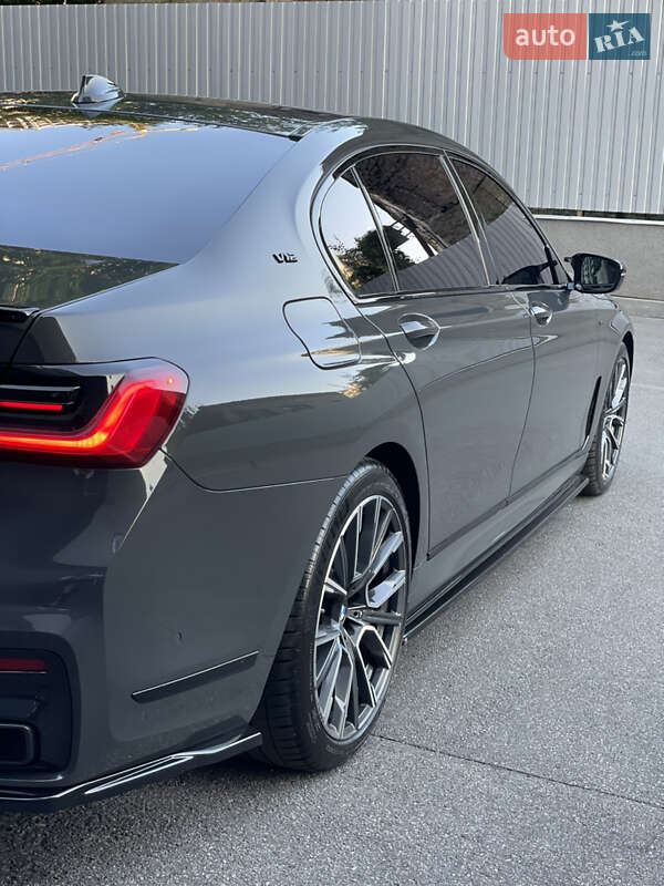 Седан BMW 7 Series 2020 в Киеве