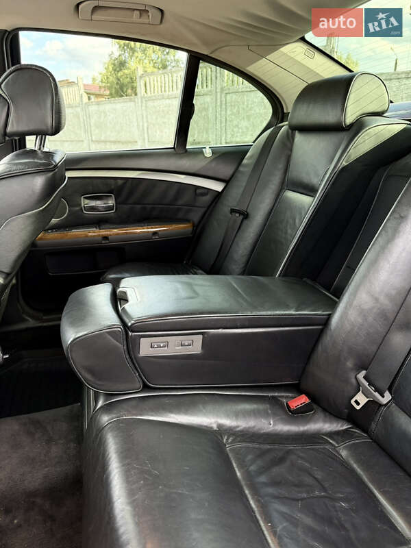 Седан BMW 7 Series 2003 в Прилуках