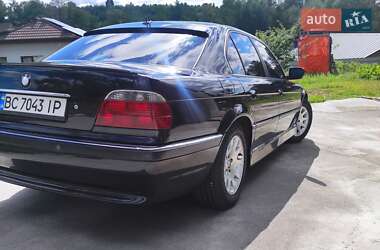 Седан BMW 7 Series 2001 в  фото 8 Седан BMW 7 Series 2001 в