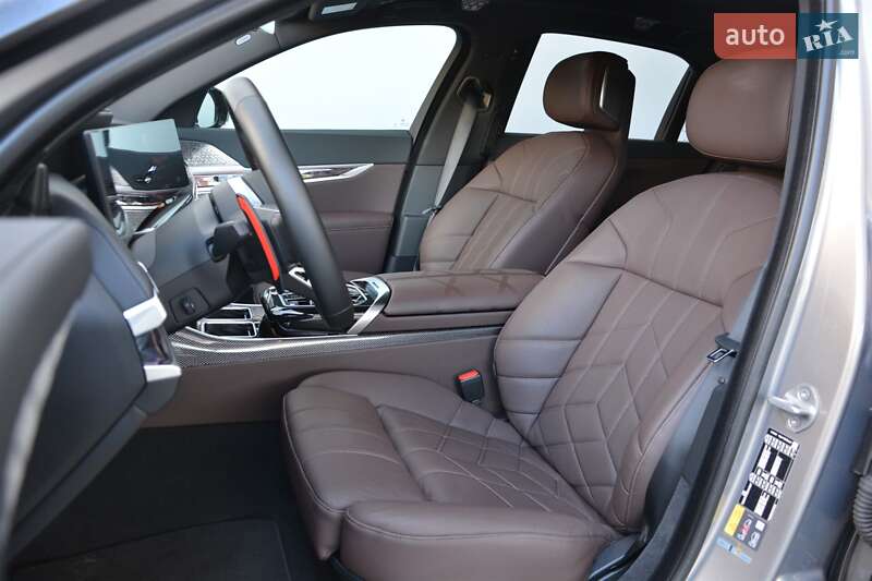 Седан BMW 7 Series 2023 в Києві