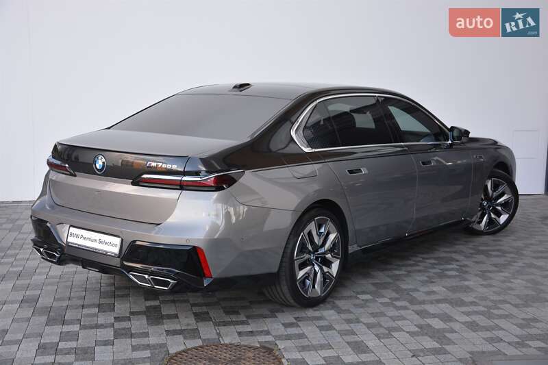 Седан BMW 7 Series 2023 в Києві