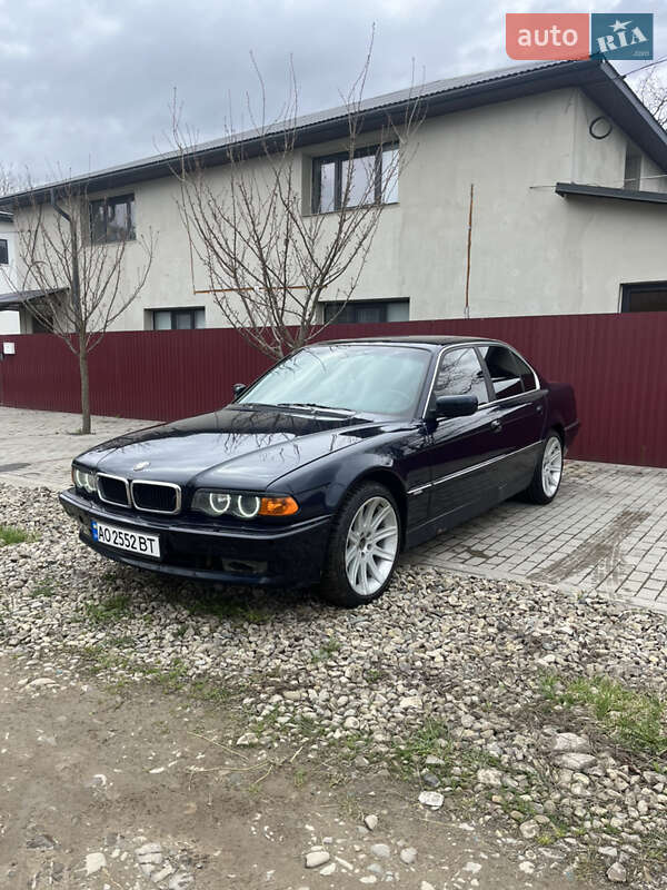 BMW 7 Series 1999