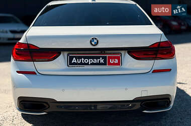 Седан BMW 7 Series 2018 в 