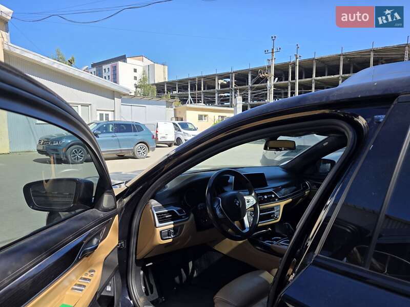 Седан BMW 7 Series 2016 в Черновцах