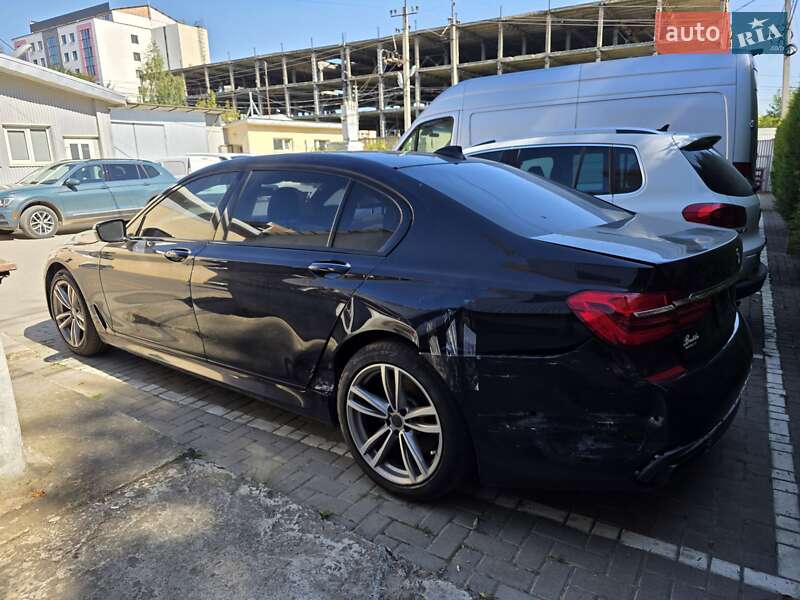 Седан BMW 7 Series 2016 в Черновцах