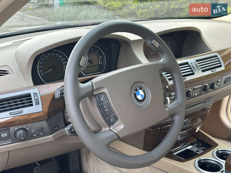 Седан BMW 7 Series 2004 в Одессе