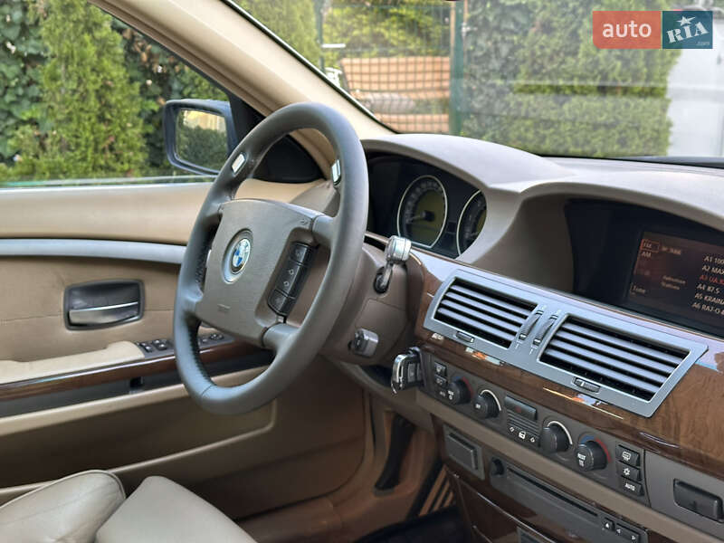 Седан BMW 7 Series 2004 в Одессе