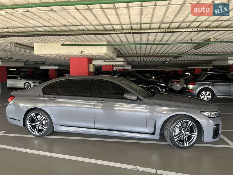 Седан BMW 7 Series 2017 в Киеве фото 11 Седан BMW 7 Series 2017 в Киеве