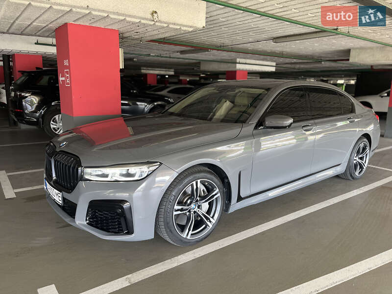 Седан BMW 7 Series 2017 в Киеве фото 31 Седан BMW 7 Series 2017 в Киеве