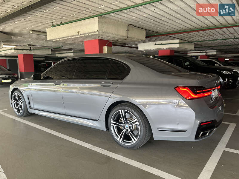 Седан BMW 7 Series 2017 в Киеве фото 36 Седан BMW 7 Series 2017 в Киеве