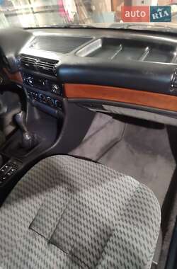 Седан BMW 7 Series 1987 в 