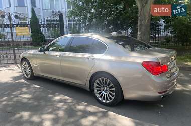 Седан BMW 7 Series 2011 в 