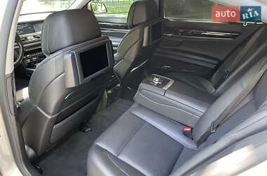 Седан BMW 7 Series 2011 в 