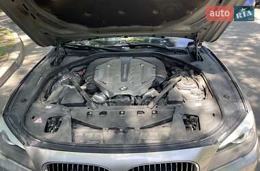 Седан BMW 7 Series 2011 в 