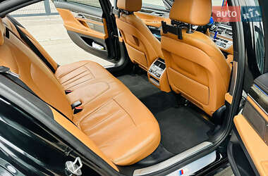 Седан BMW 7 Series 2016 в 