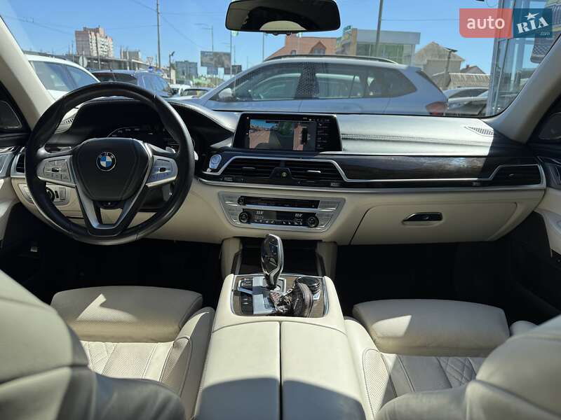 Седан BMW 7 Series 2019 в Киеве