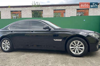 Седан BMW 7 Series 2011 в Горохові