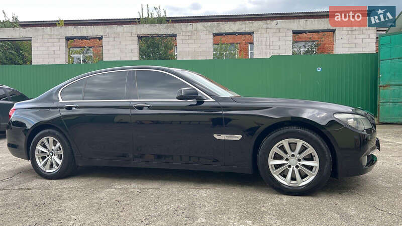 Седан BMW 7 Series 2011 в Горохове