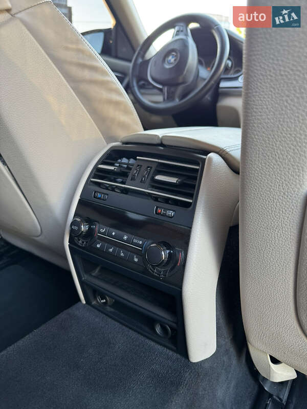 Седан BMW 7 Series 2011 в Днепре