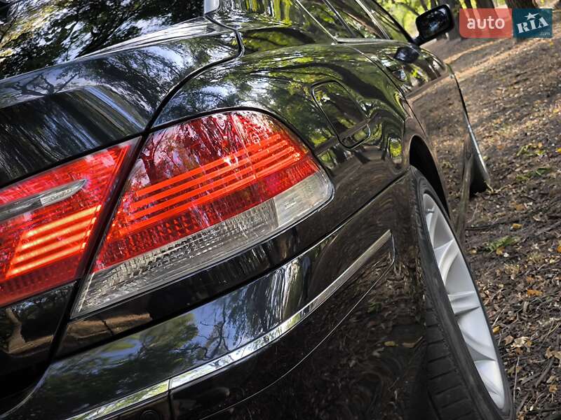 Седан BMW 7 Series 2003 в Днепре