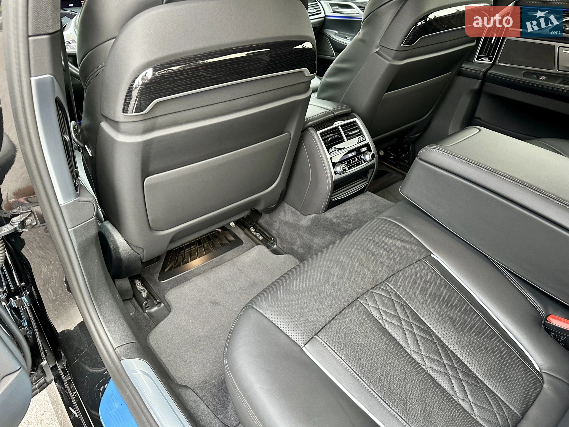 2022 BMW 7er - мініатюра 78