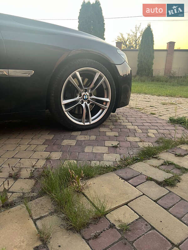 Седан BMW 7 Series 2015 в Києві