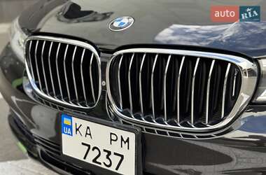 Седан BMW 7 Series 2015 в 