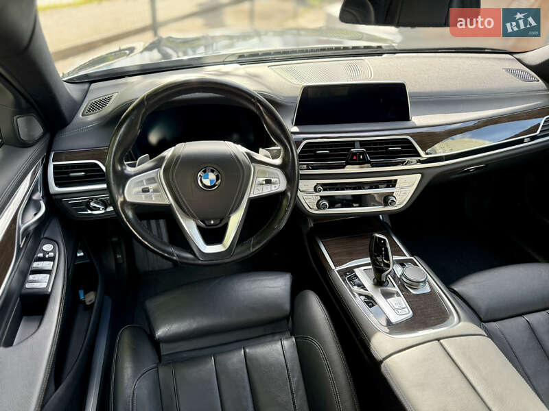 Седан BMW 7 Series 2019 в Киеве