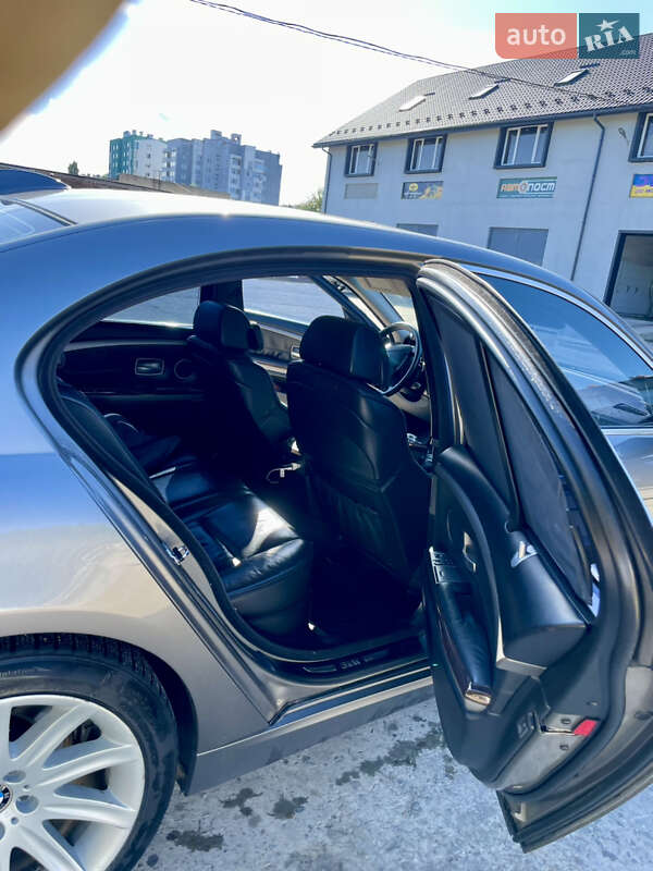 Седан BMW 7 Series 2007 в Вараші