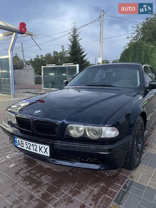 BMW 7 Series 1999
