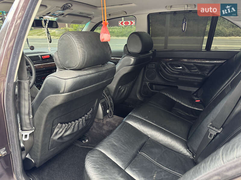 Седан BMW 7 Series 1995 в Івано-Франківську