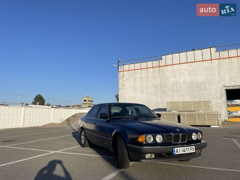 BMW 7 Series 1990