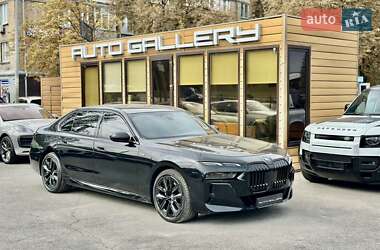 Седан BMW 7 Series 2023 в Киеве