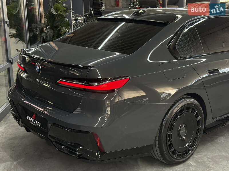 Седан BMW 7 Series 2023 в Одессе