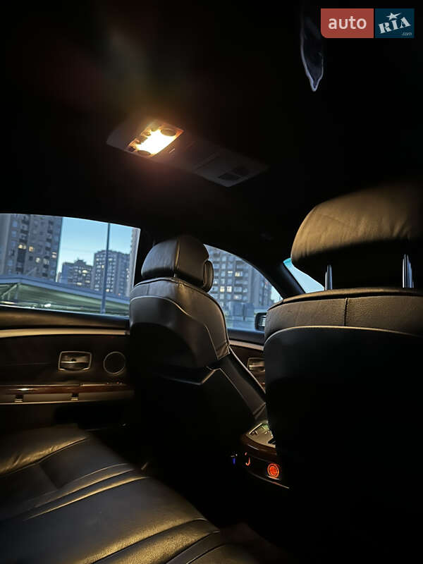 Седан BMW 7 Series 2003 в Киеве
