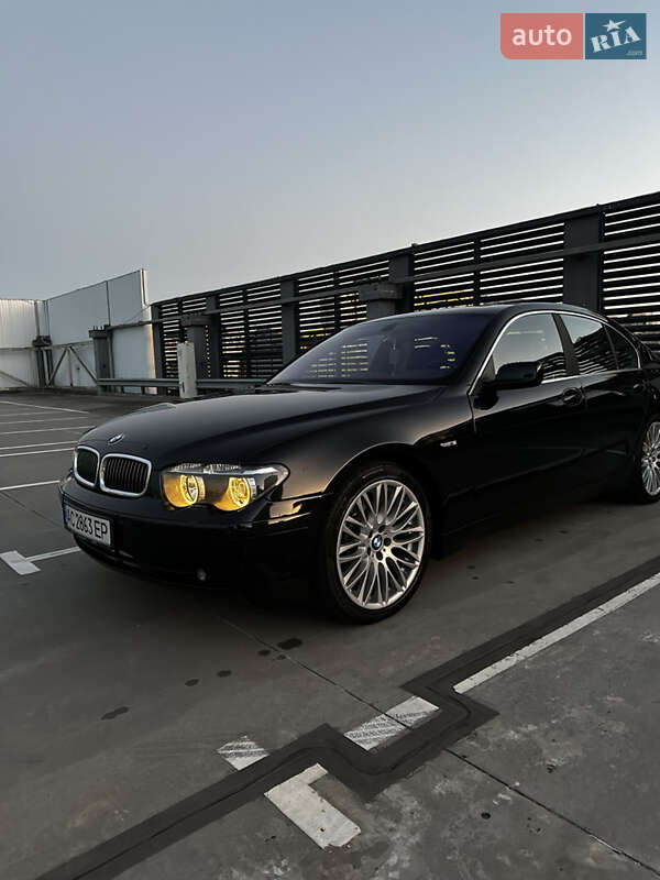 Седан BMW 7 Series 2003 в Киеве