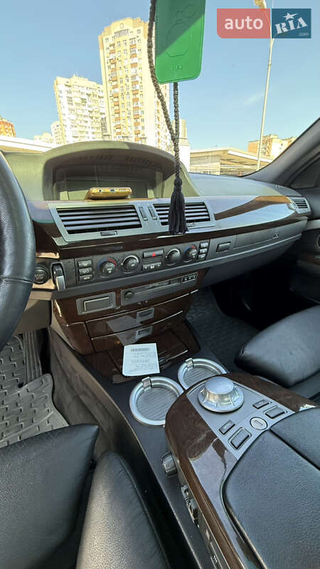 Седан BMW 7 Series 2003 в Киеве