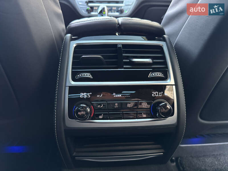 Седан BMW 7 Series 2019 в Киеве